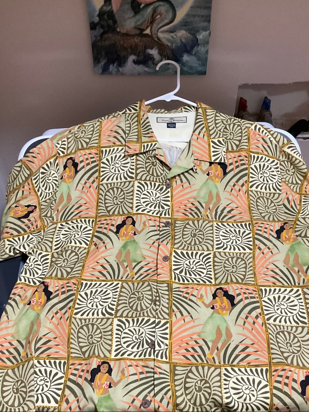 Tommy Bahama Tropical Hula Girl Print Shirt in Green, Peach & Cream